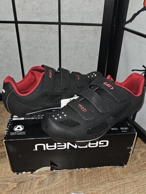 Louis Garneau Men's Multi Air Flex II Shoes Size 9 New